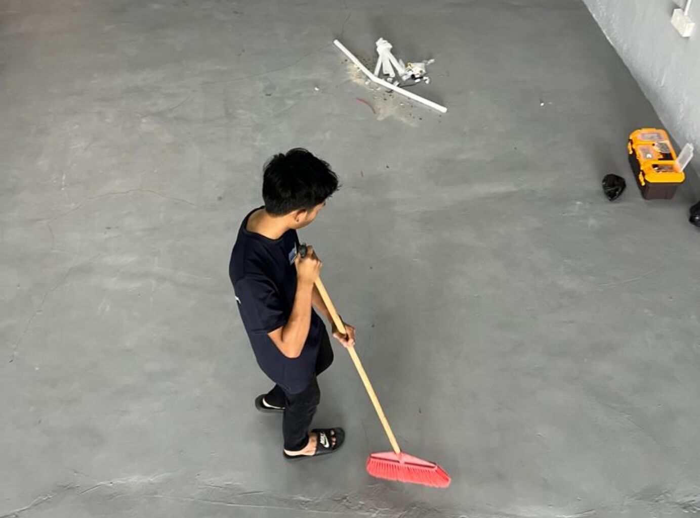 Housekeeping services in Kuching Sarawak by 2121 Services